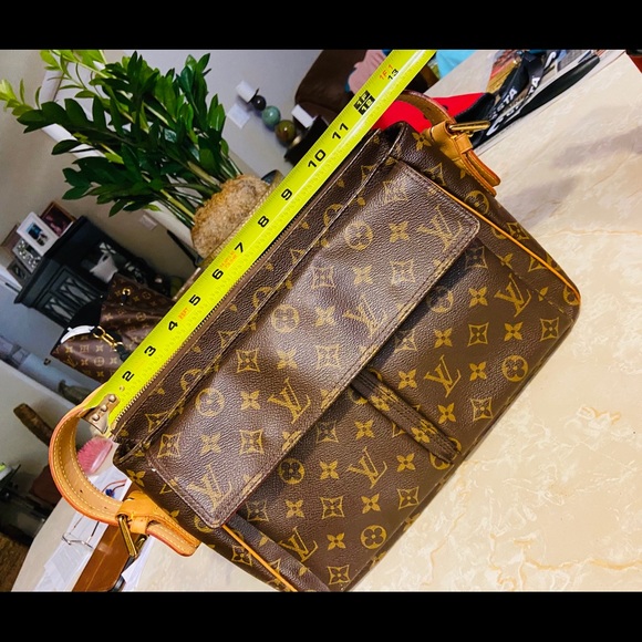 Authentic Louis Vuitton shoulder bag💯 - Picture 7 of 9